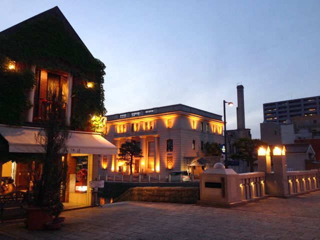 休日は写真映えするノスタルジックなプチ旅行も楽しめます。