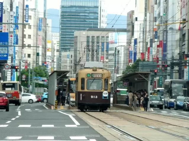 路面電車を使ってお出かけ!移動手段がすぐあるので便利です!
