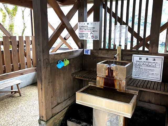 周辺には観光名所もございます