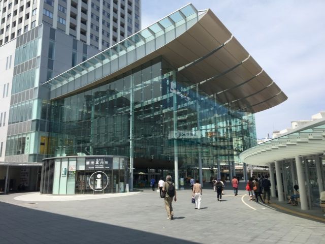 福井駅前は意外と近代的！！