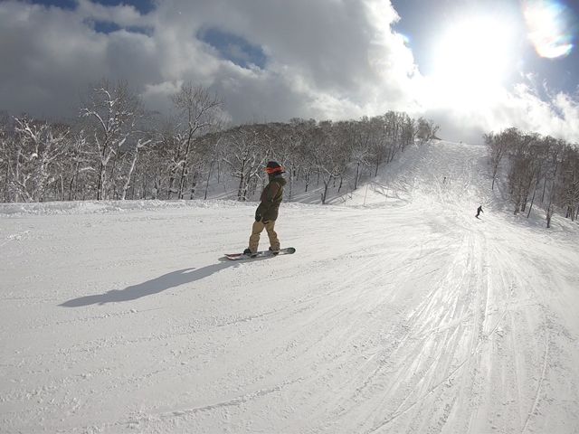 スキー場が隣接してるホテルです！