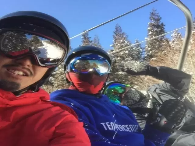 お友達も誘ってリゾートバイト♪