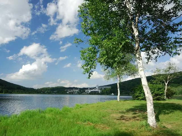 ~長野県白樺湖は避暑地や紅葉・スキーエリアとして有名な観光地です~