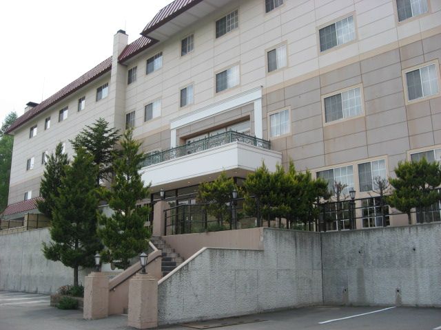 ～長野県白樺湖は避暑地や紅葉・スキーエリアとして有名な観光地です～