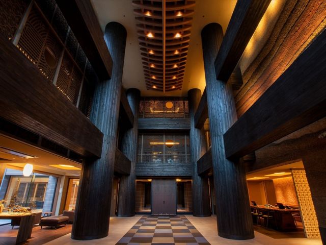 ☆お客様をお迎えするロビーもとても落ち着いた雰囲気☆