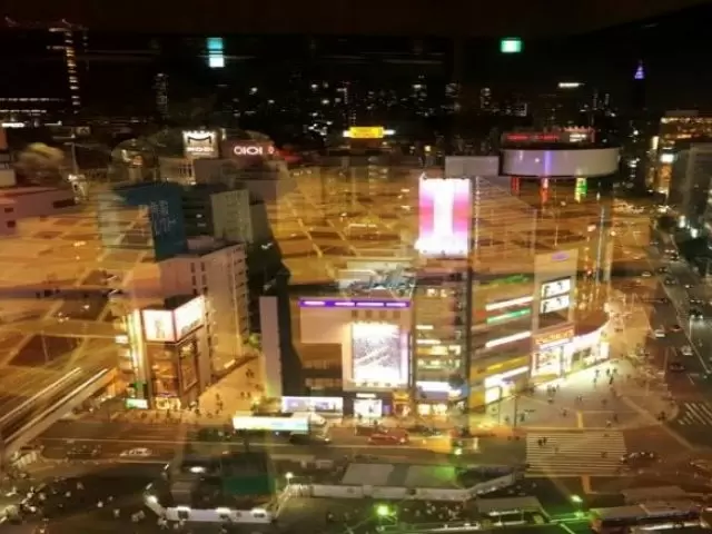 横浜駅まで電車で4分
東京都/渋谷駅まで電車で40分と抜群のアクセス