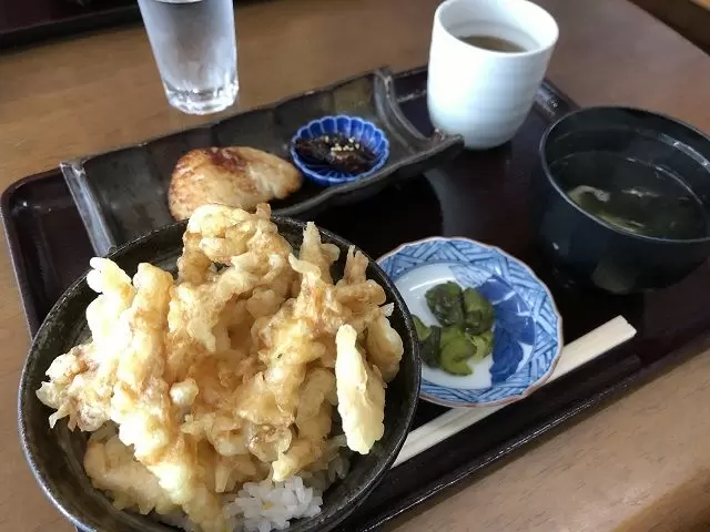 ～富山グルメと観光を楽しんで～
ご当地グルメは是非ご賞味ください。