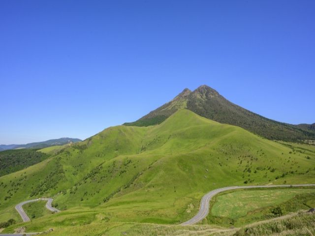 湯布院の有名旅館での調理補助業務です。