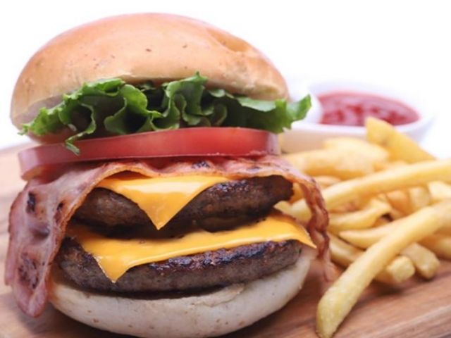 実際に提供するお料理です・・・！
美味しい賄いも食べれちゃうかも！？