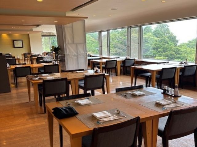 勤務するレストラン会場です♪