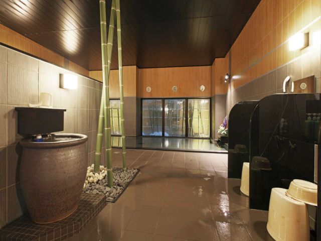 ☆館内温泉で疲れを取りましょう！