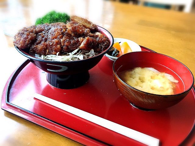 福島名物ソースカツ丼です。