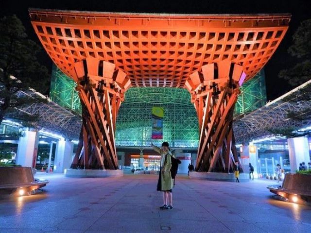 金沢駅前のホテルになります!!
駅から徒歩５分圏内なので通いやすい!!