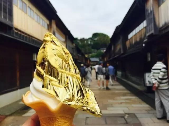 金箔ソフト食べてみて下さい～!!
海鮮も美味しい地域ですよ