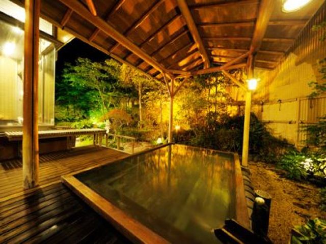 嬉しい温泉入浴可☆仕事の疲れをゆったり癒す！