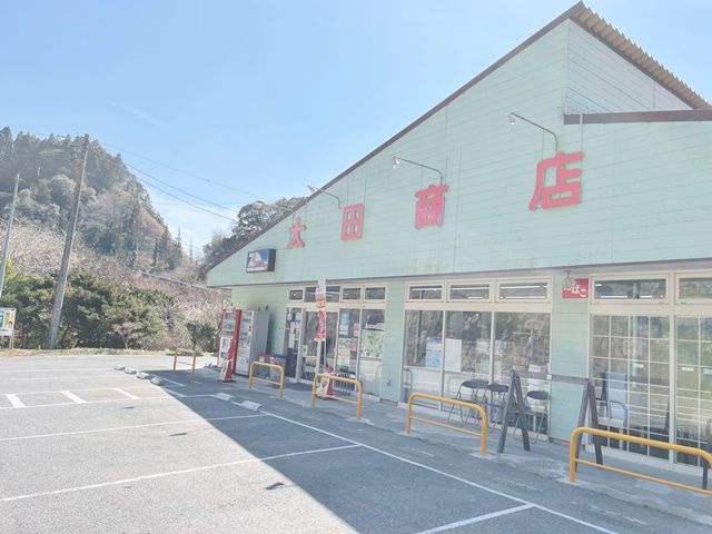 ご近所にある商店です