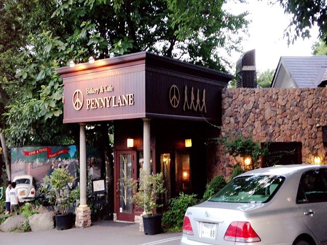 那須には大人気のパン屋さんやおしゃれなカフェ、アウトレットもありますよ～◎