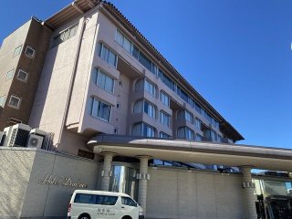 【街中×周辺環境◎】夏の短期でも歓迎！様々な国籍の方と一緒に働きませんか？
