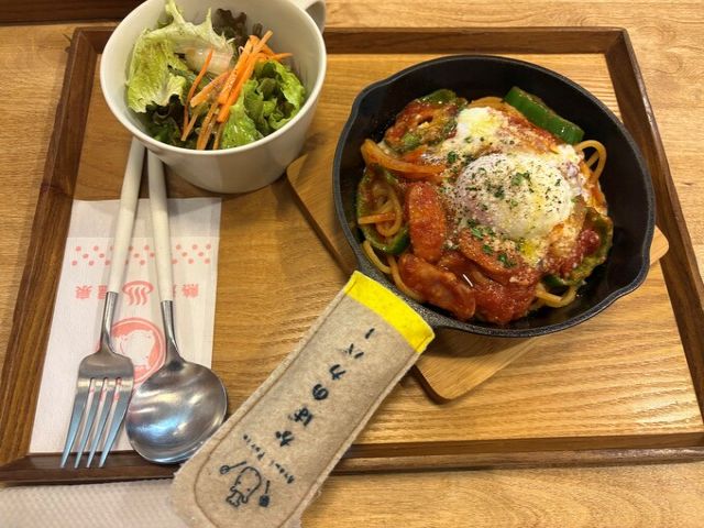 飲食店兼スイーツショップでのお仕事♪
