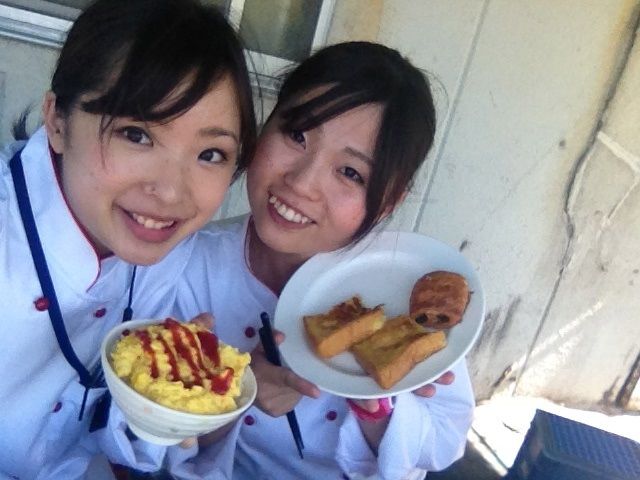 箱根の大人気テーマパークでの売店のお仕事です！（制服はイメージです）