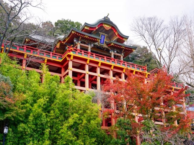 祐徳稲荷神社ってご存じですか？
色々なご利益のある場所なんです☆