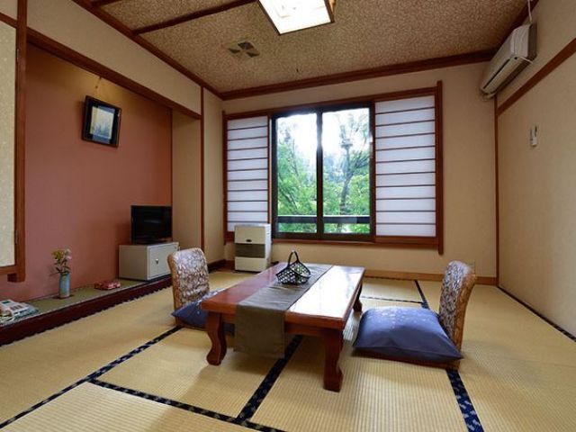 館内寮で通勤時間かかりません☆