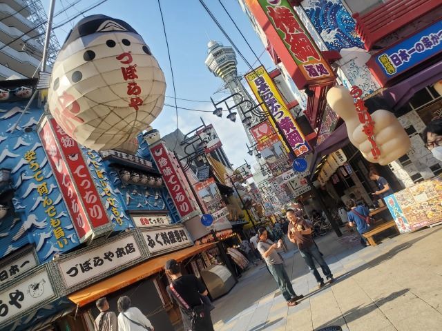 大阪まで50分弱で到着！乗り換えなしで楽々観光できます