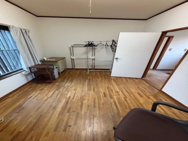 こちらが寮の部屋写真です！部屋に鍵もついているので安心です♪