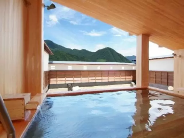 館内温泉に毎日入れます！！