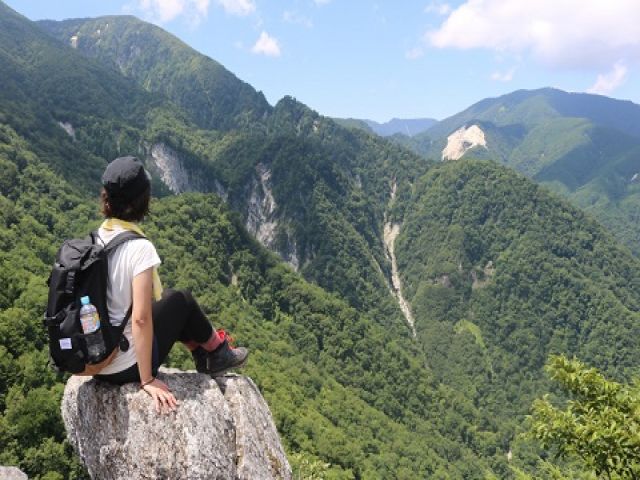 自然好きな方におすすめ♪空気も美味しくホタルも見れちゃうのが茶臼山の魅力です☆