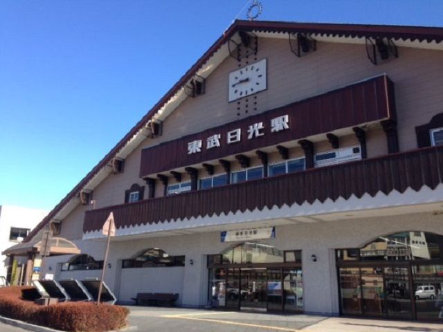 路線バスを使えば…日光の社寺や華厳の滝、中禅寺湖なんかにも行けちゃいます。