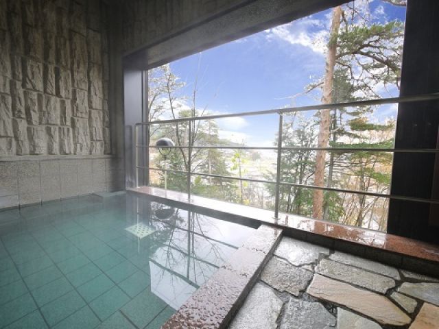 館内の大浴場も利用OKです!!お部屋のお風呂も使えるので気分に合わせられるのが嬉しいですね