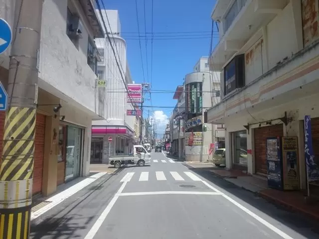 市街地にも徒歩圏内！買い物も便利ですよ♪
