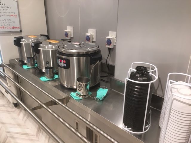 【従業員食堂】