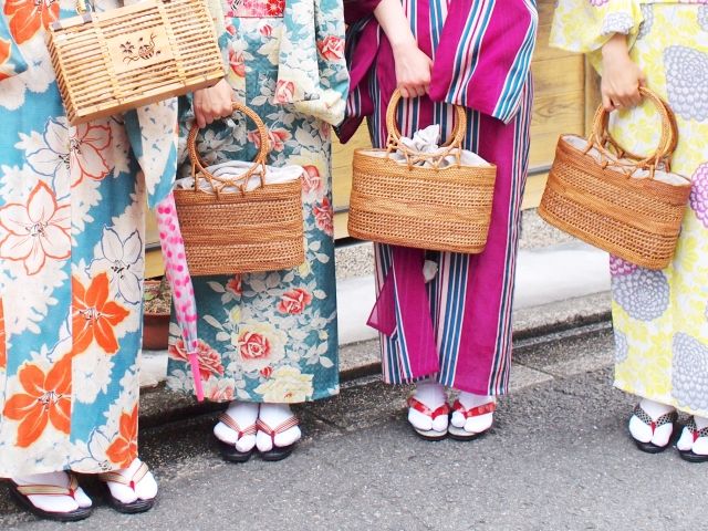 着物を着て散策もイイですね♪