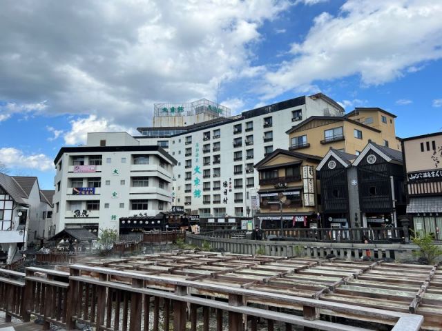 日本三名泉の１つ・・・『草津温泉』人生で一度は立ち寄りたいですね。