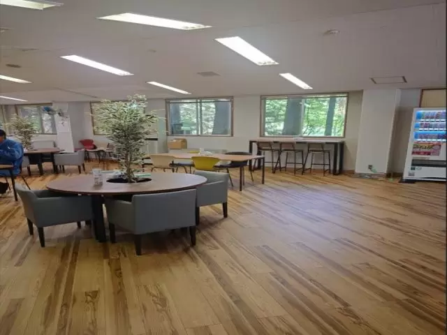 従業員食堂ございます！