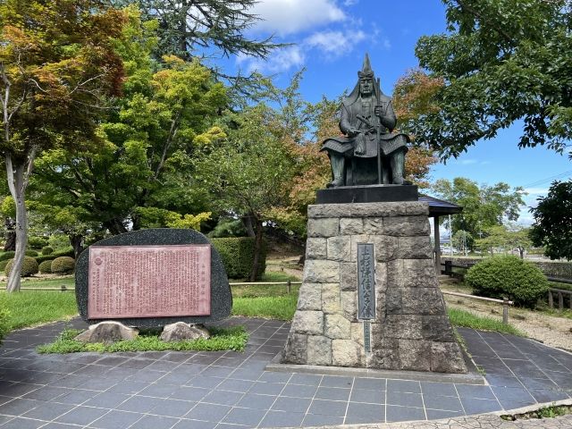 市内の観光名所「上杉神社」
