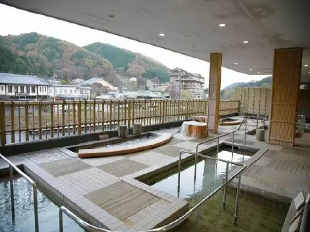 館内温泉が利用可能!美人の湯としても人気で館内に19種類の温泉があるという温泉天国です!