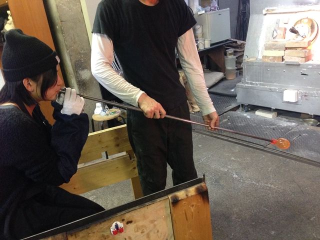 吹きガラス体験など観光スポットもたくさん！