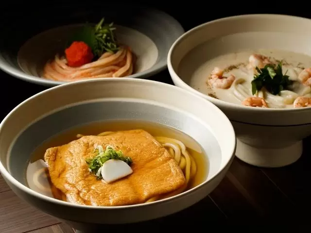 まかないは系列のうどん屋さんにて☆★規定はありますがメニューから選んで食べれるんです!!