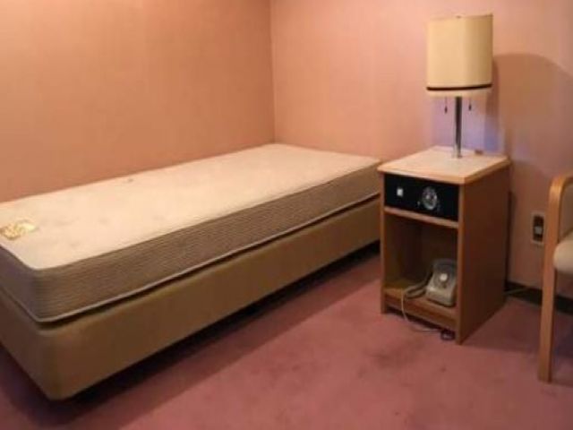 元ビジネスホテルの寮です！お布団はふわふわで好評★