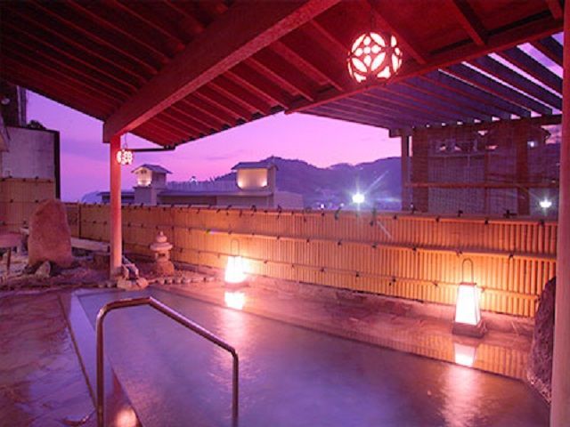 1日の疲れを癒せる館内温泉に入れちゃうんです！