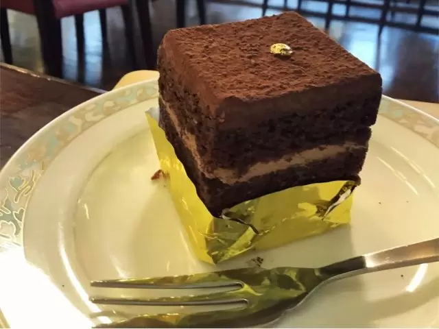お休みの日には美味しいものを食べに行ってみてください！