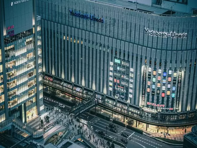 大阪駅まで電車で5分!!観光も楽しめるエリアになってます♪