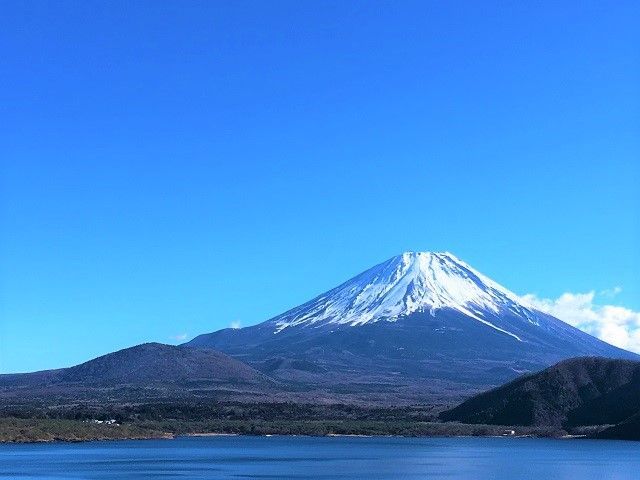 天気のいい日に見る富士山の景色は絶景です！