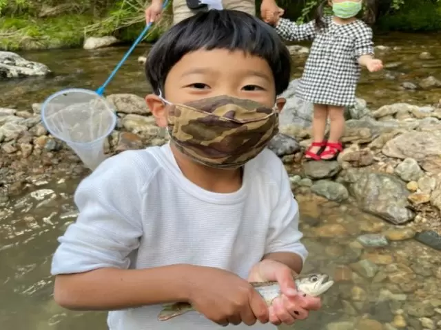 綺麗な清流が流れています。体験施設も盛りだくさんです。