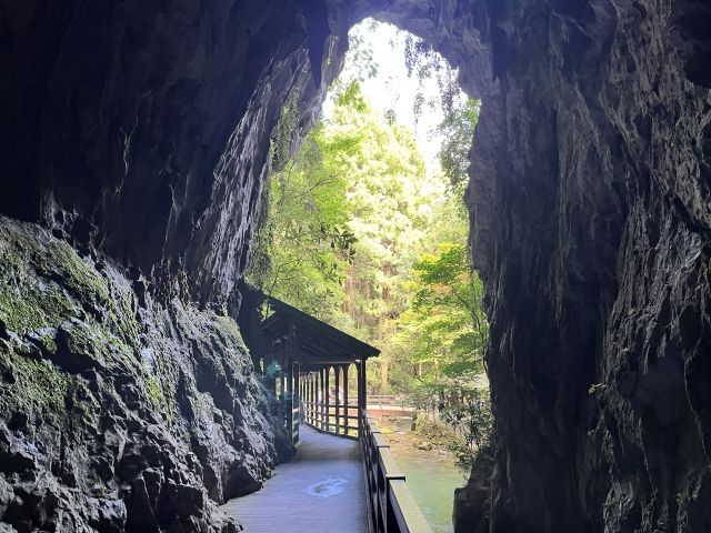 休みの日には観光しましょう！