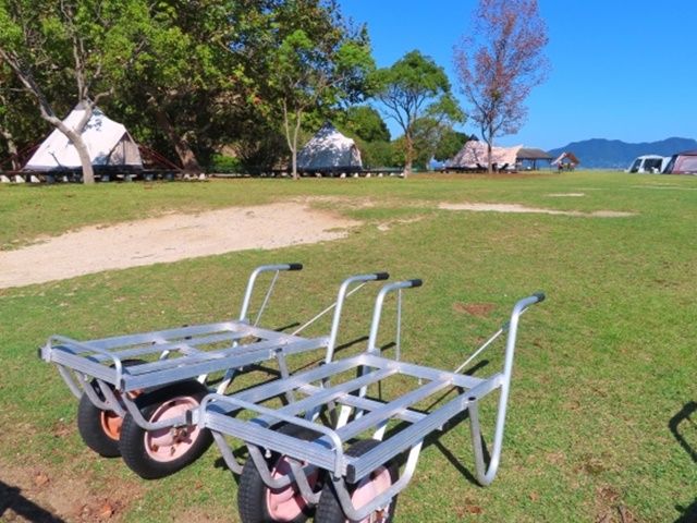 島内ではバーベキューや朝散歩など楽しいこといっぱい。