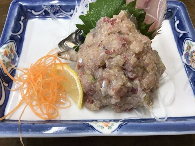 周辺で食べれる料理です☆刺身も新鮮です！！